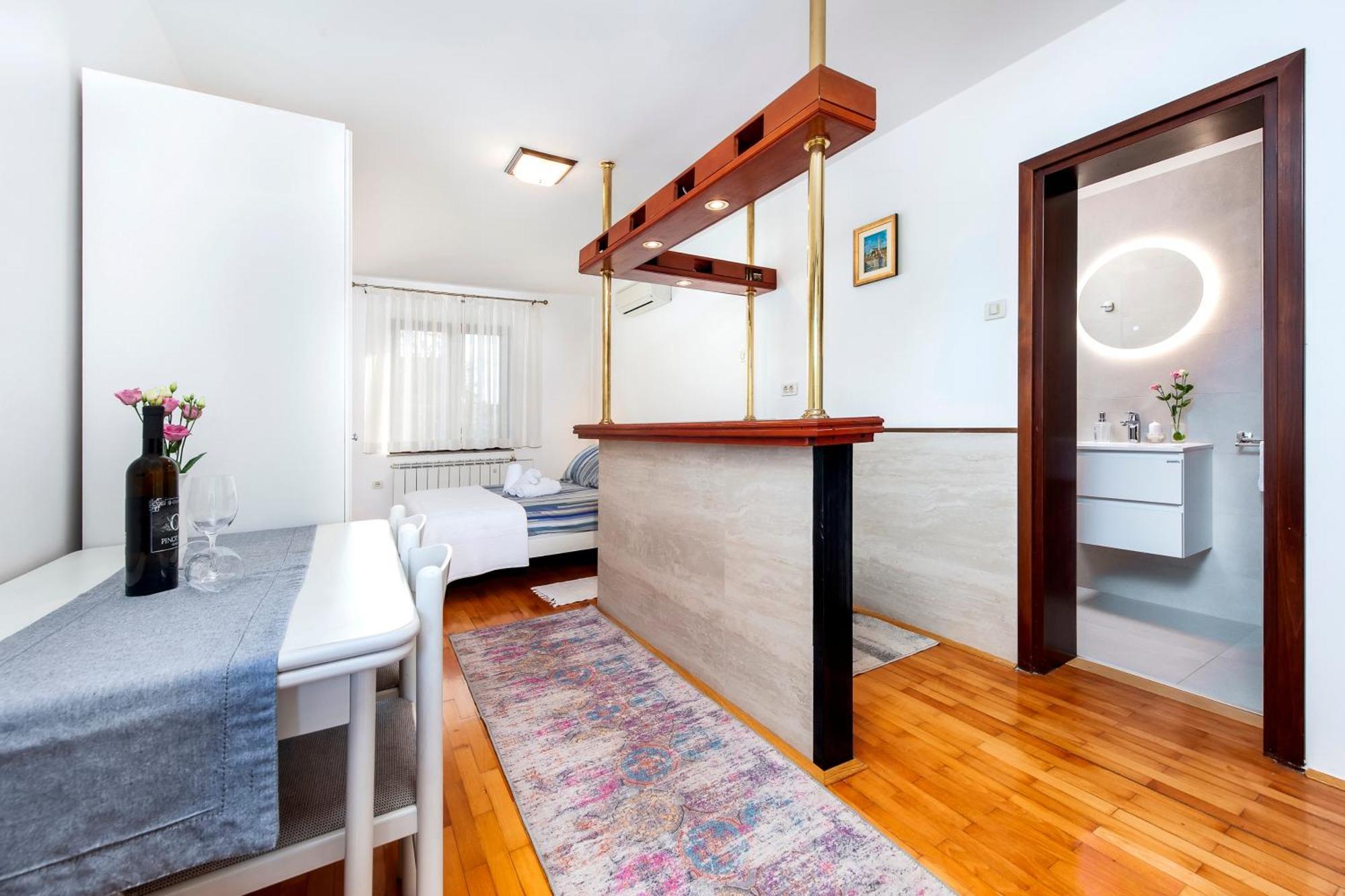 Apartments Carmelo Ρόβινι Εξωτερικό φωτογραφία